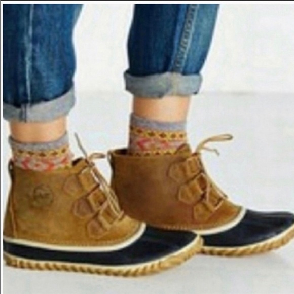 sorel rain boots out n about
